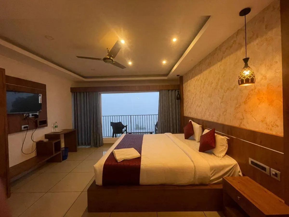 Vue Dale Resort - Munnar Homestay